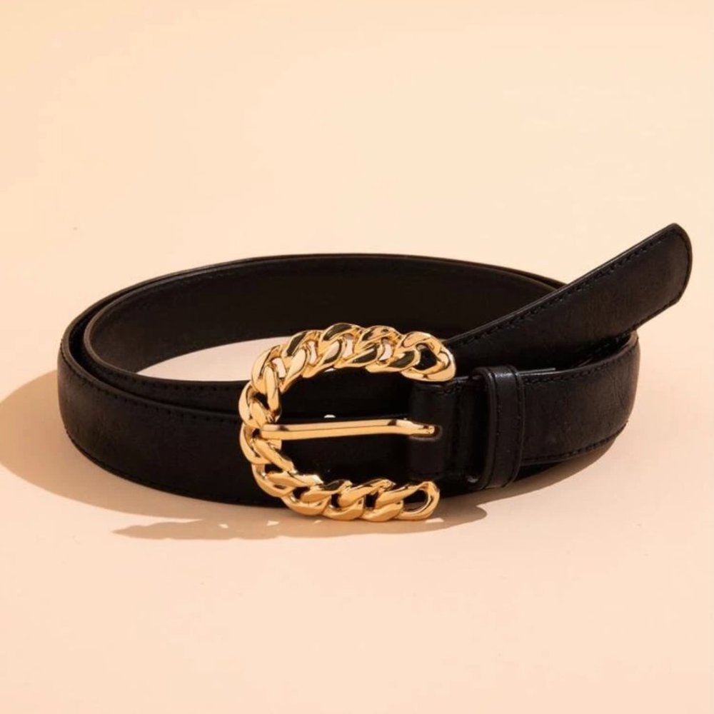 NWT Chain Design Buckle Faux Leather Belt